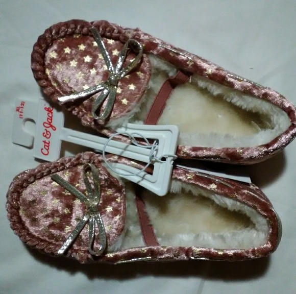 Cat & Jack Other - NWT Cat & Jack Slippers